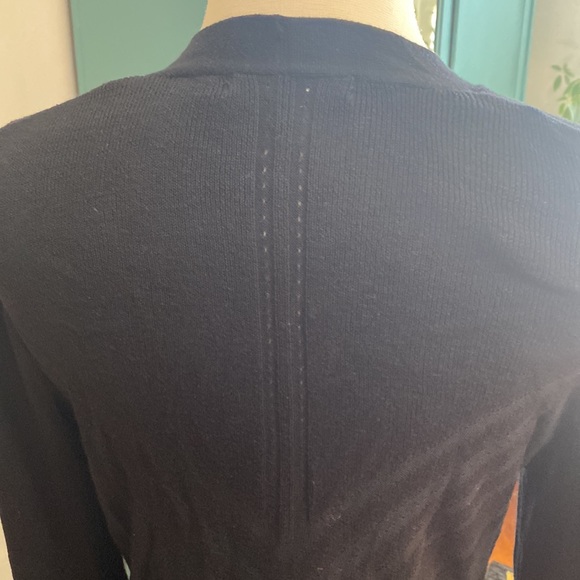 Black cardigan size medium - Picture 6 of 6
